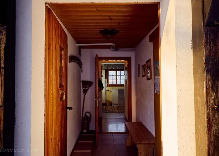 Bouton D Or Chalet La Tzoumaz