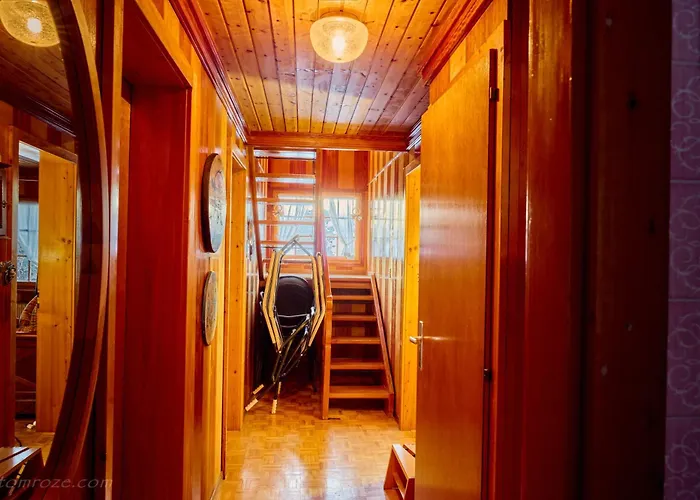 Bouton D Or * La Tzoumaz