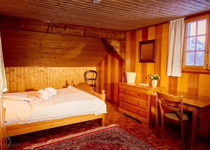 Bouton D Or * La Tzoumaz